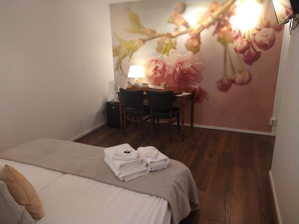 B&B-Hotel De Joremeinshoeve Kaatsheuvel Ngoại thất bức ảnh