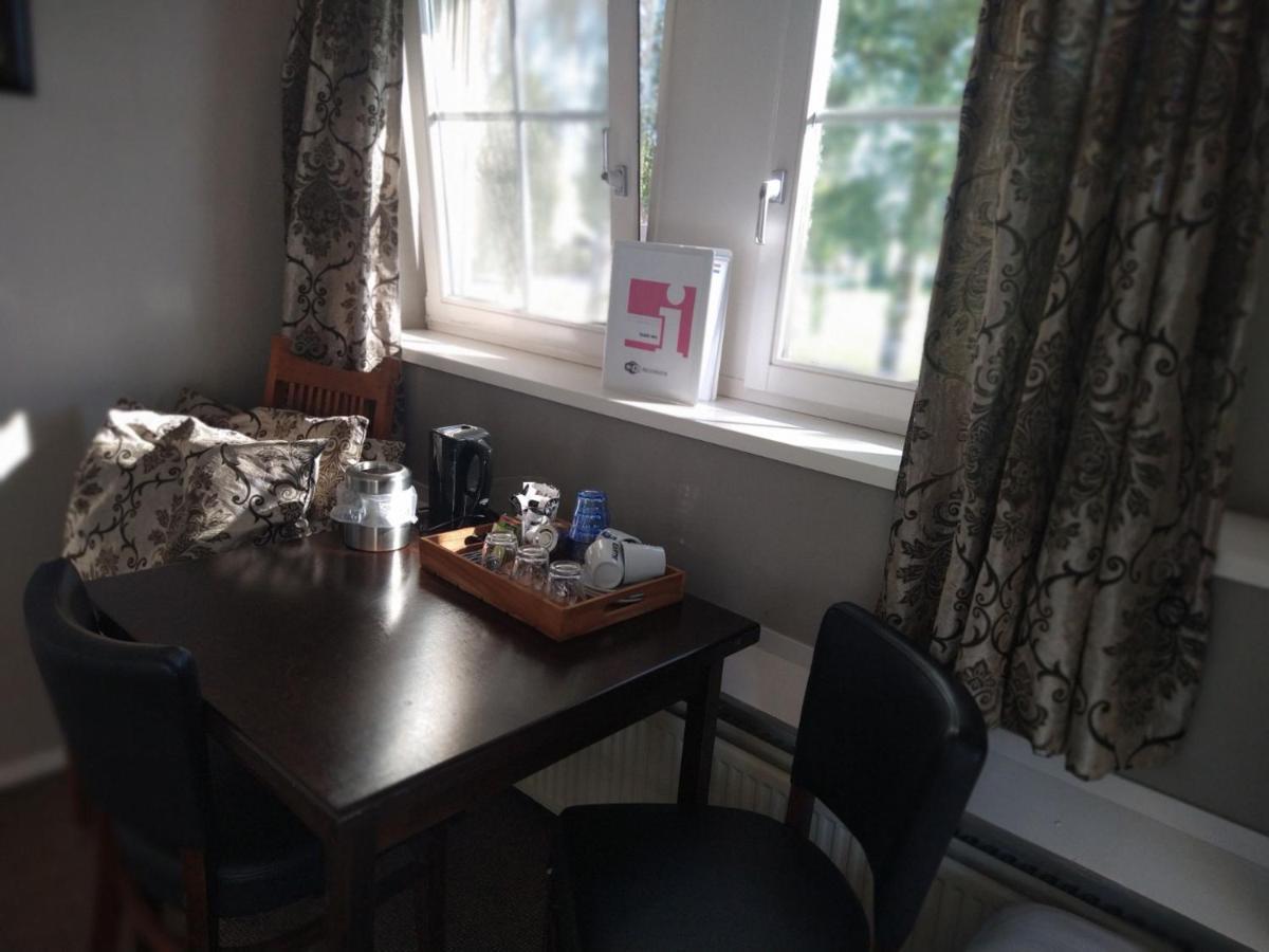 B&B-Hotel De Joremeinshoeve Kaatsheuvel Ngoại thất bức ảnh